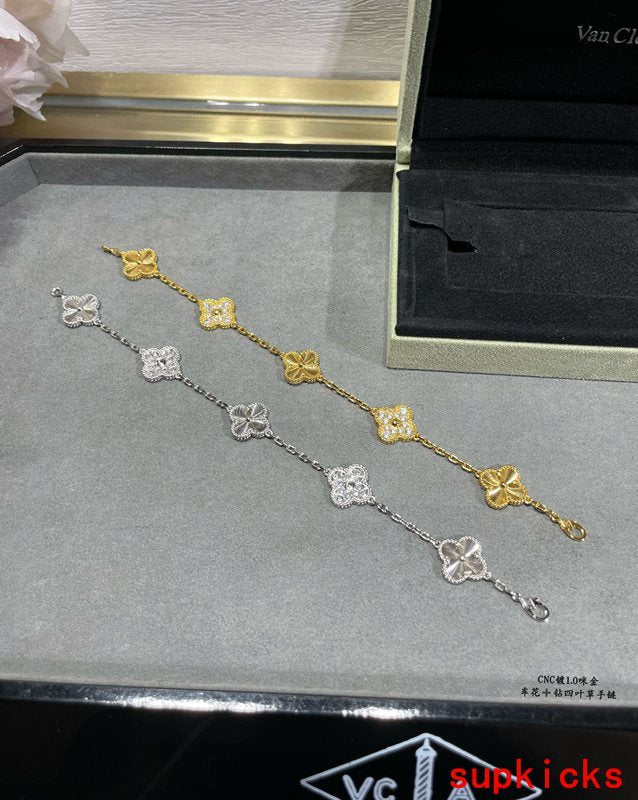 Van Cleef & Arples Jewelry