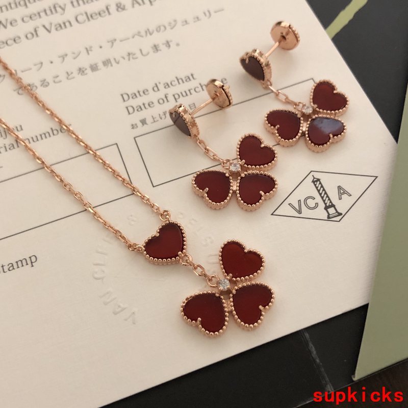 Van Cleef & Arples Jewelry