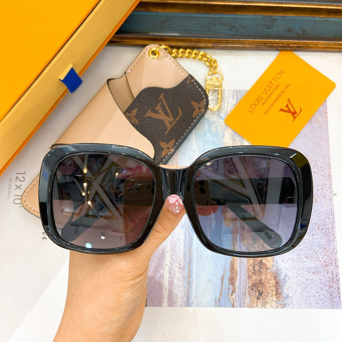 LOU SUNGLASSES