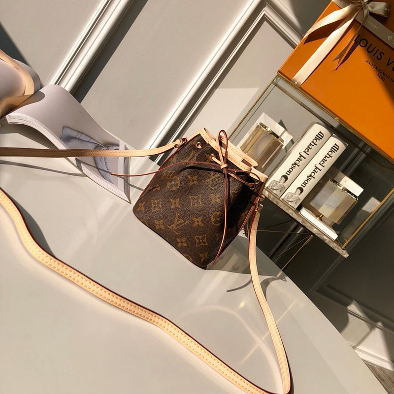 LOV2 Bags - Luxurious Bags  2681