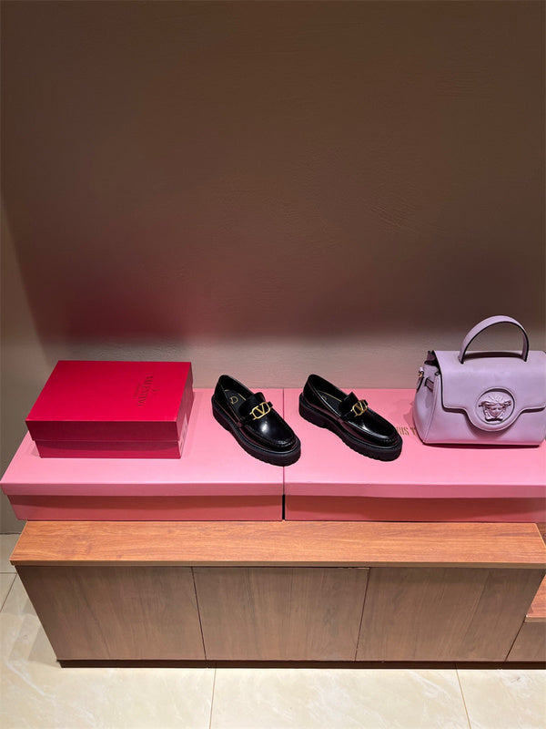 Valentino GARAVANI Luxury Shoes