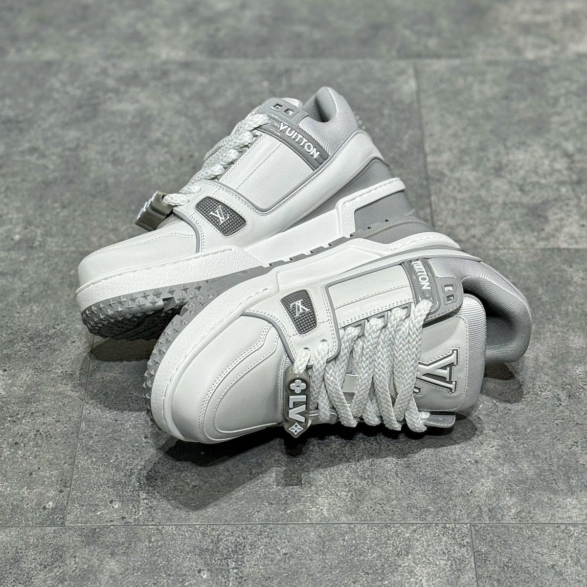 LOU TRAINERS