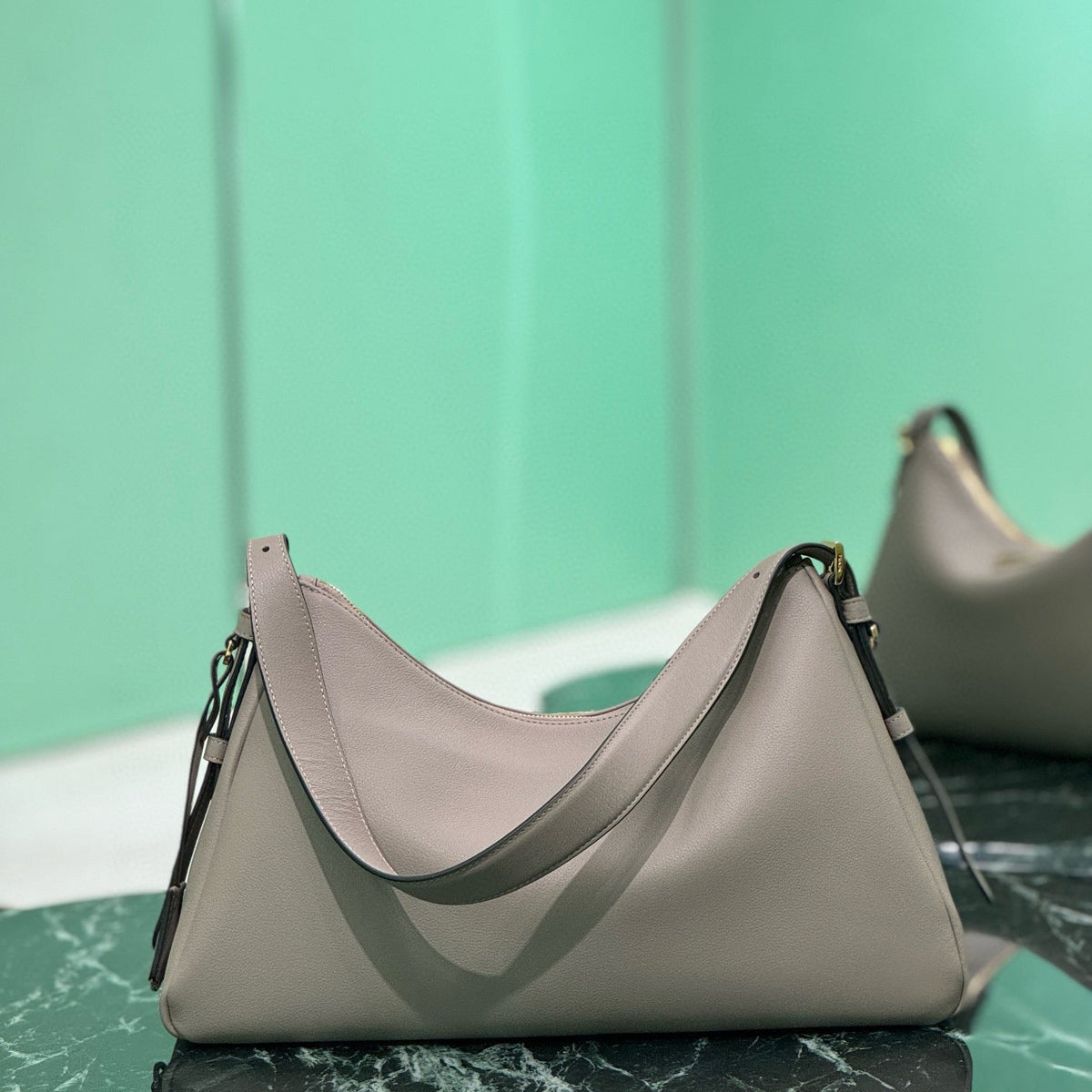 PD AIMEE LARGE SHOULDER BAG