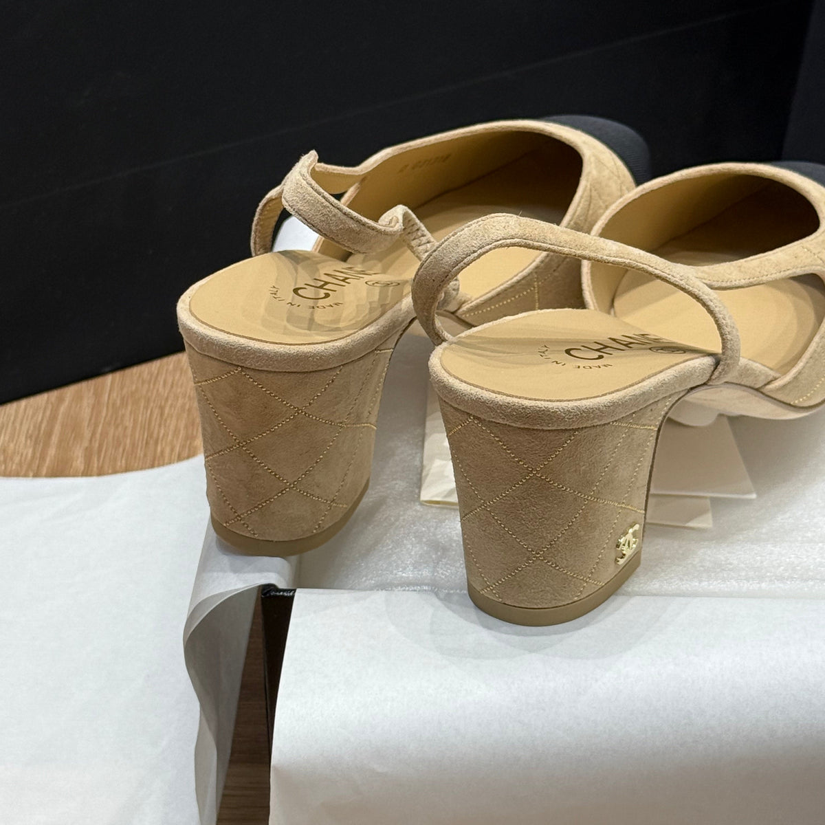 CC SLINGBACK PUMPS