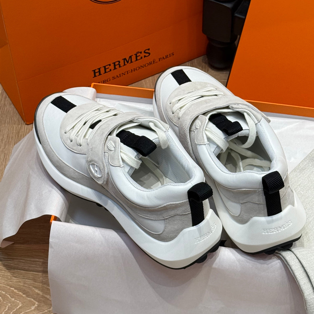 HERM LOOP SNEAKER