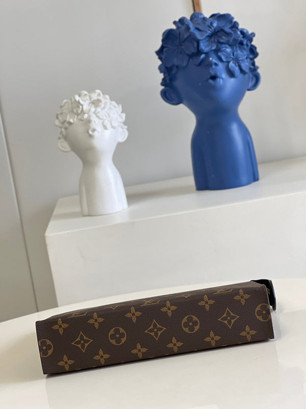 I W Fashion Lu-Vi Bags - 16807