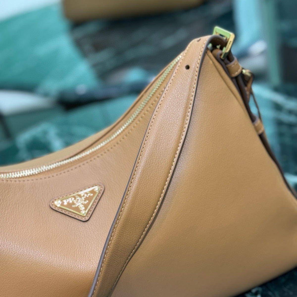 PD AIMEE LARGE SHOULDER BAG