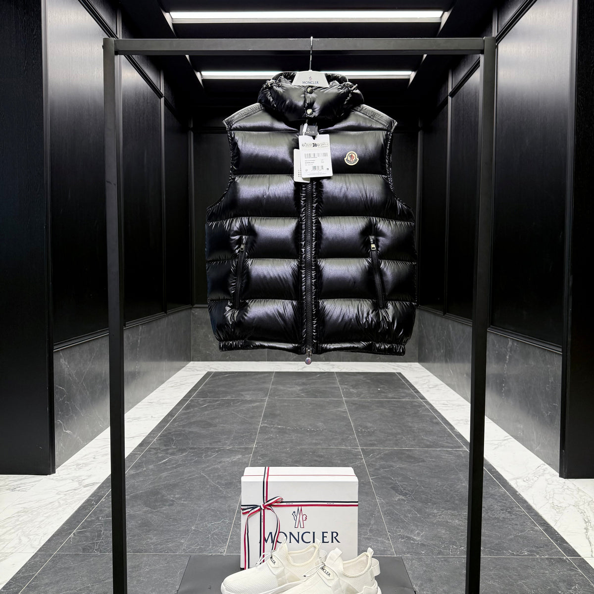 MONC BORMES VEST