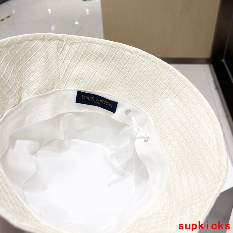 Louis Vuitton Luxury Cap