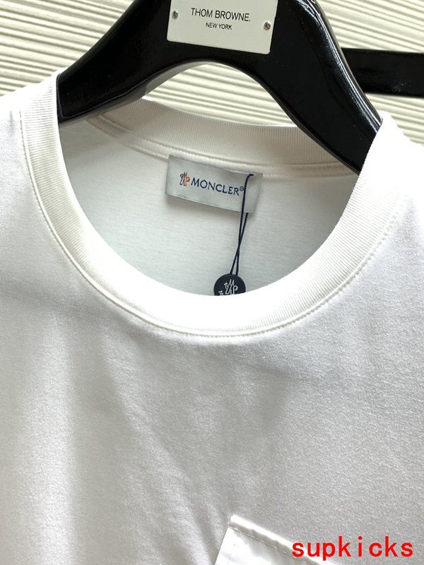 Moncler Luxury Cloth