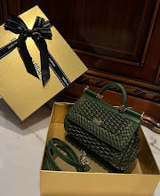 new-luxury-designer-bags-nm6935