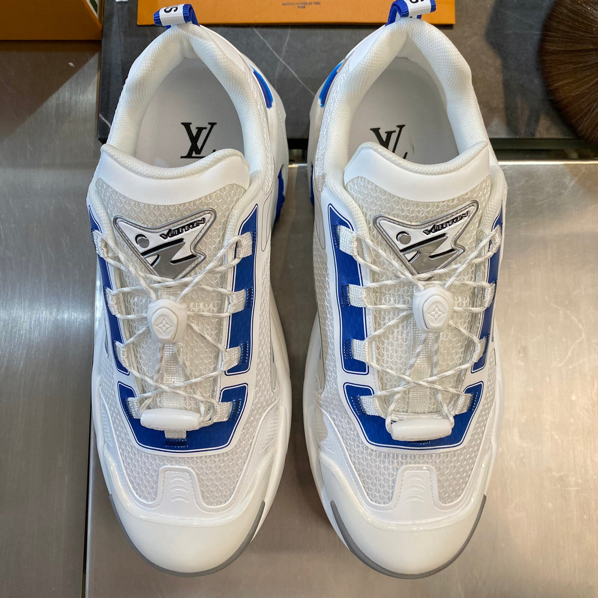 LOU RUNNER TATIC SNEAKER