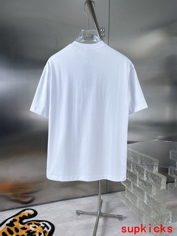 Moncler Luxury Cloth