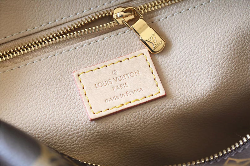 I W Fashion Lu-Vi bags - 8797