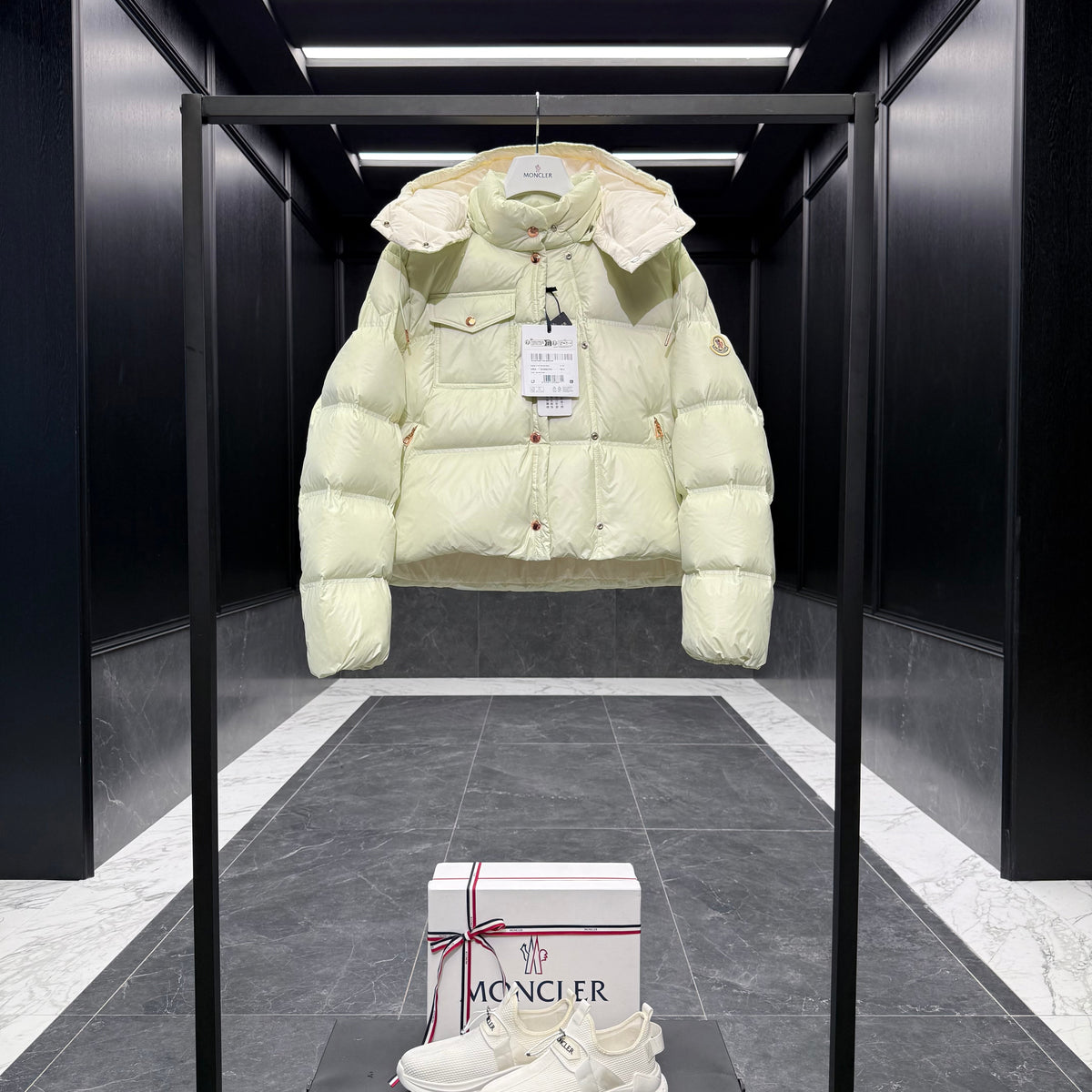 MONC EREA JACKET