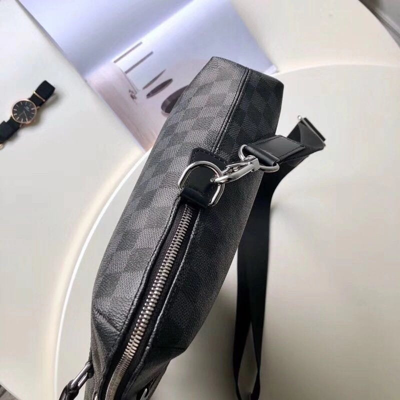 I W Fashion Lu-Vi bags - 17781