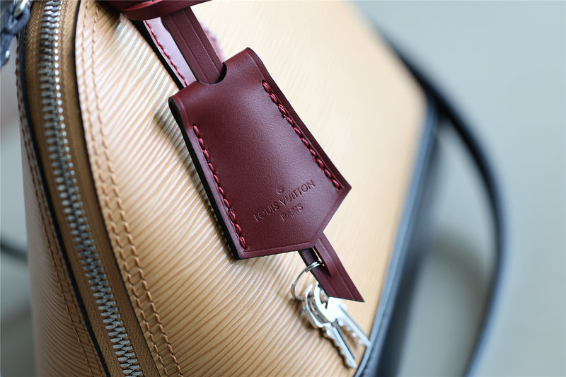I W Fashion Lu-Vi bags - 8263