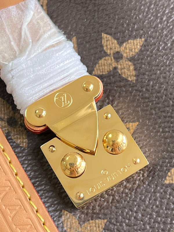 I W Fashion Lu-Vi Bags - 16624