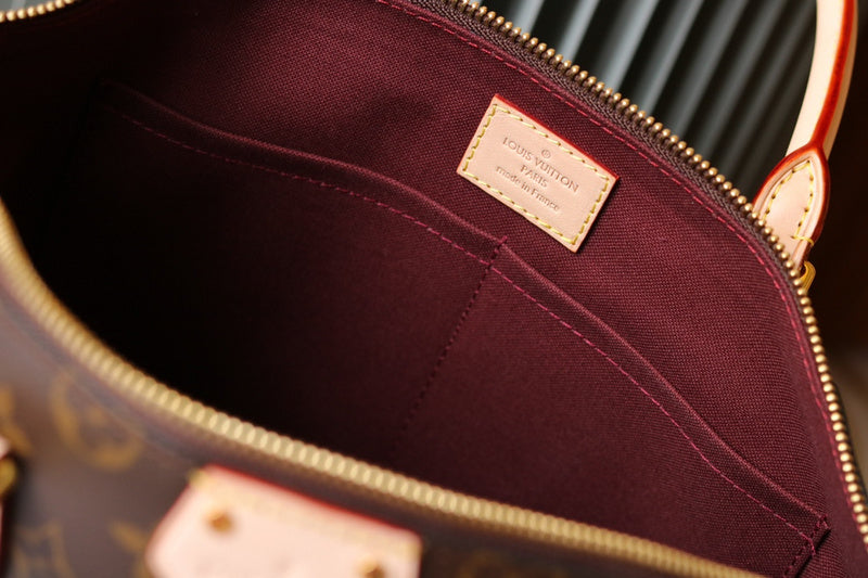 I W Fashion Lu-Vi bags - 17212