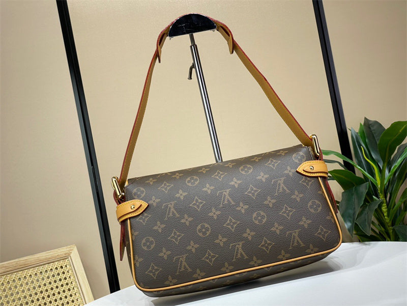 PHA - LOV Bags - 416