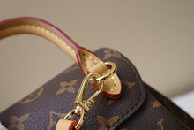 new-luxury-designer-bags-nm4988