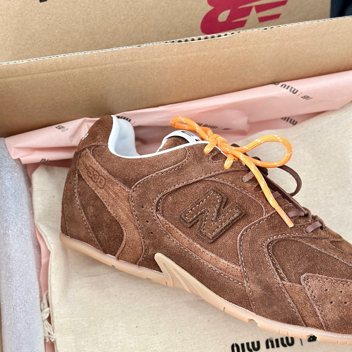 MIU M x NEW BALANCE TRAINERS