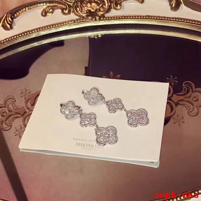 Van Cleef & Arples Jewelry