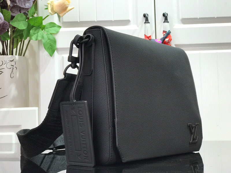 I W Fashion Lu-Vi Bags - 16961