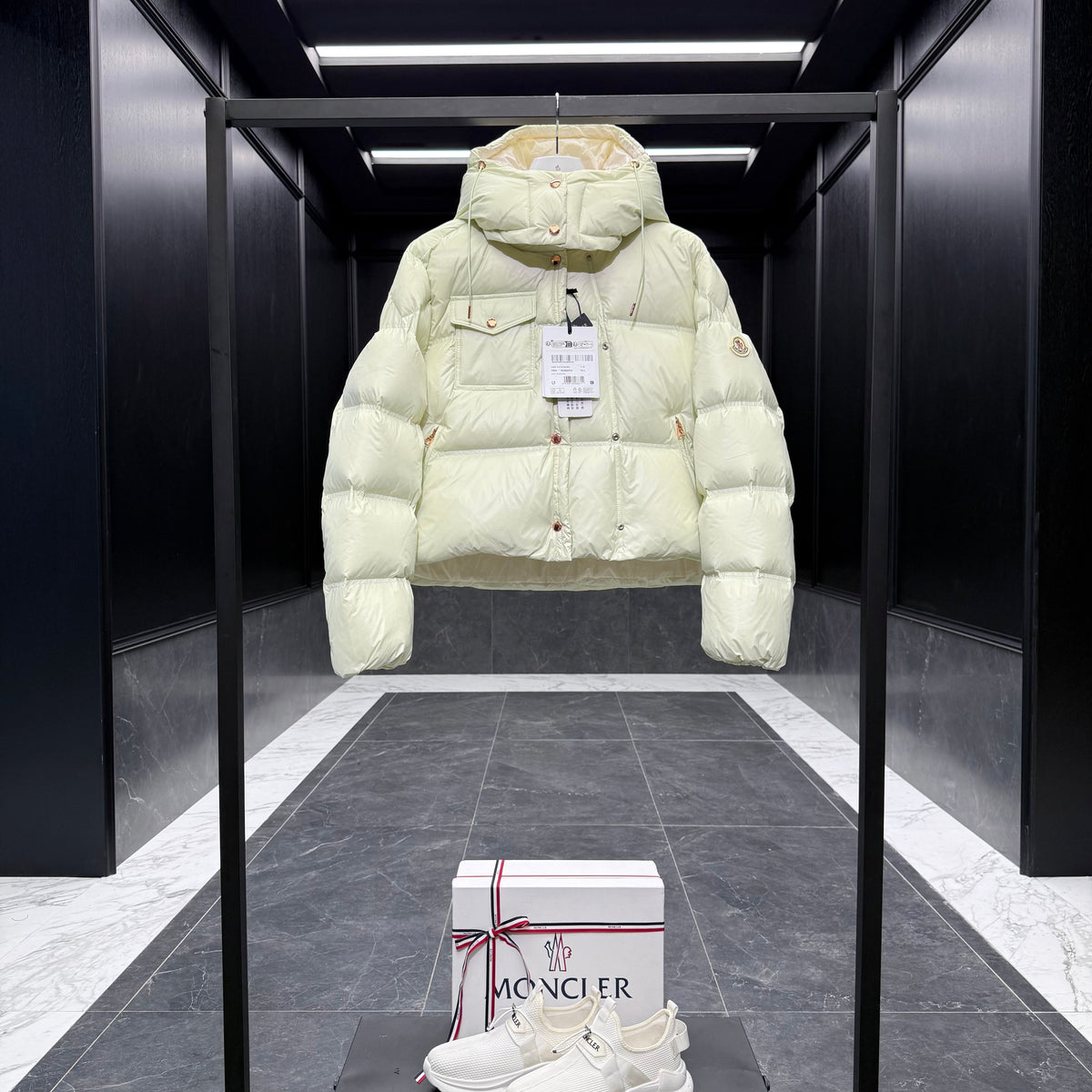 MONC EREA JACKET