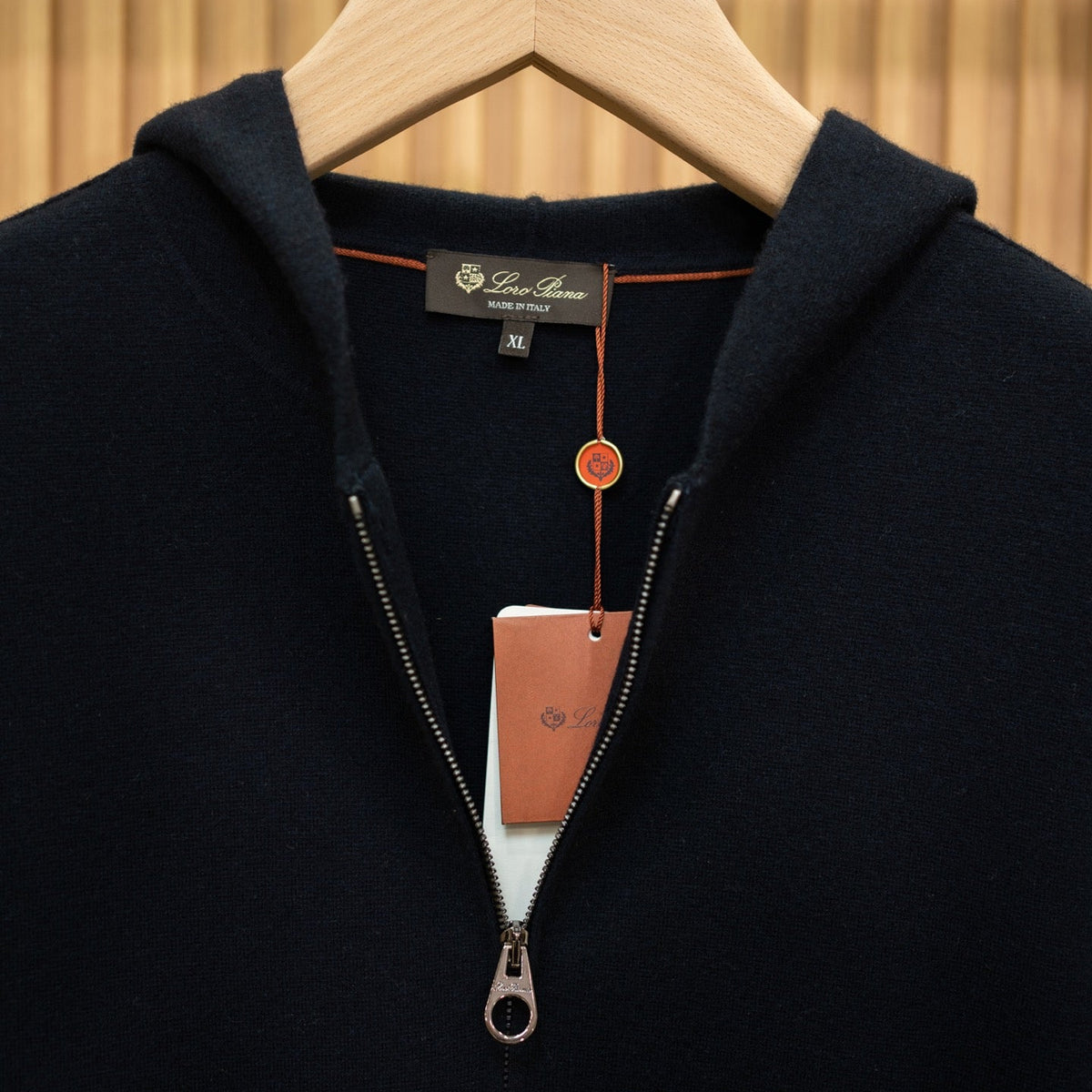 LORO P MERINO WOOL ZIP HOODIE