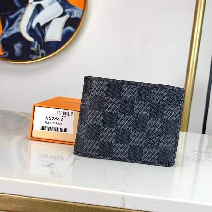 I W Fashion Lu-Vi bags - 17609