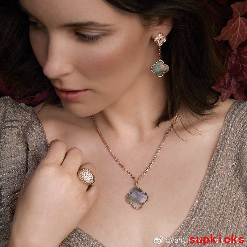 Van Cleef & Arples Jewelry