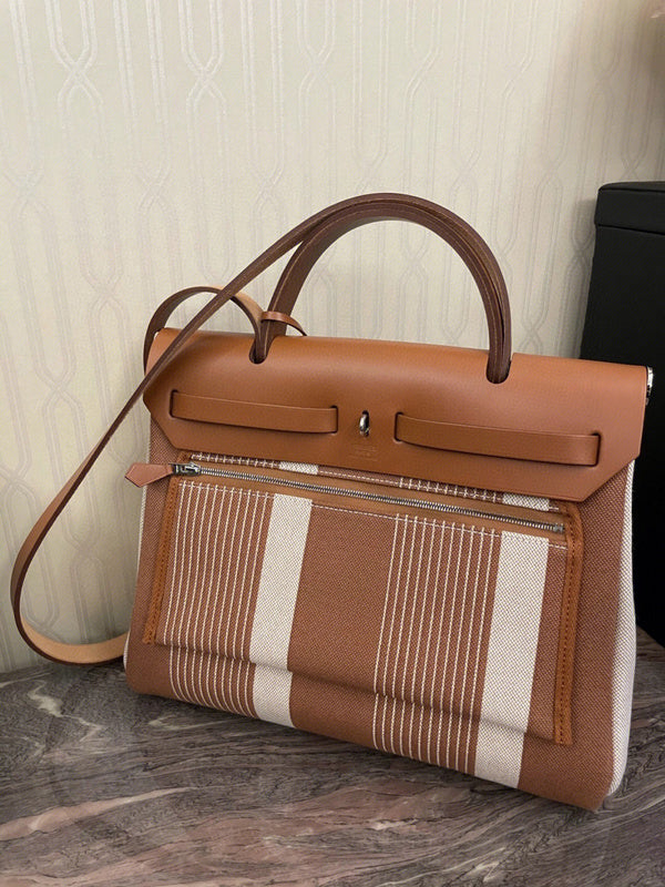 PHA - HMS Bags - 1553