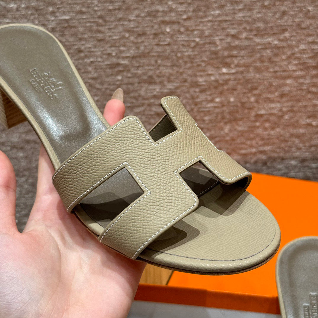 HERM OASIS SANDALS