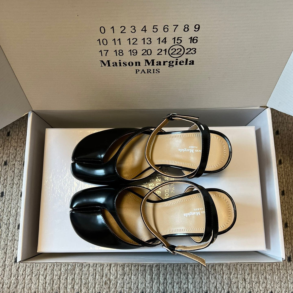 MAISON M TABI PUMPS