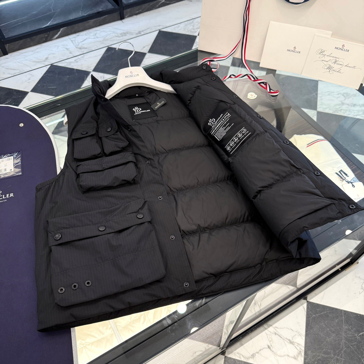 MONC TONGASS VEST