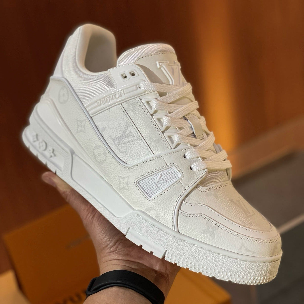 LOU TRAINERS