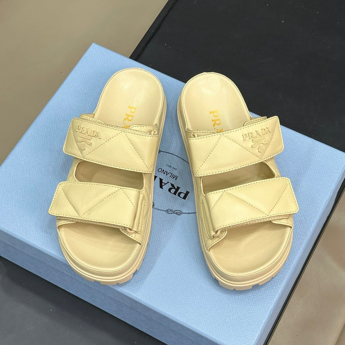 PD NAPPA LEATHER SLIDES