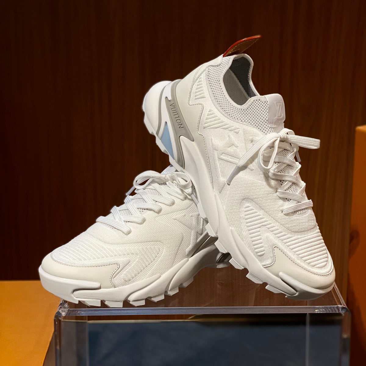 LOU RUNNER TATIC TRAINERS