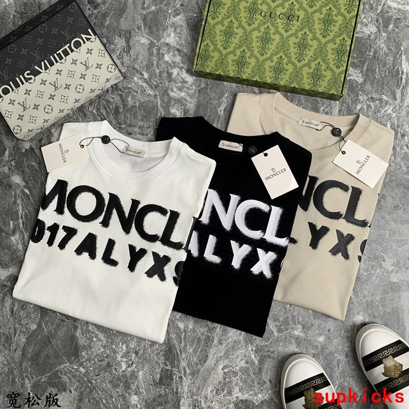 Moncler Luxury Cloth