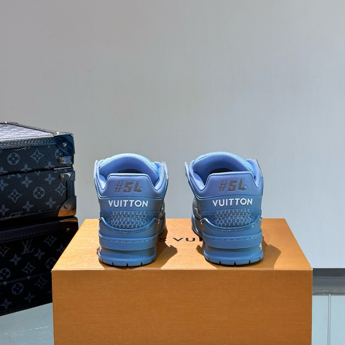 LOU TRAINERS