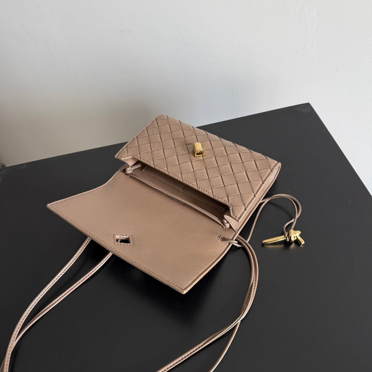 BOTT V ANDIAMO POUCH