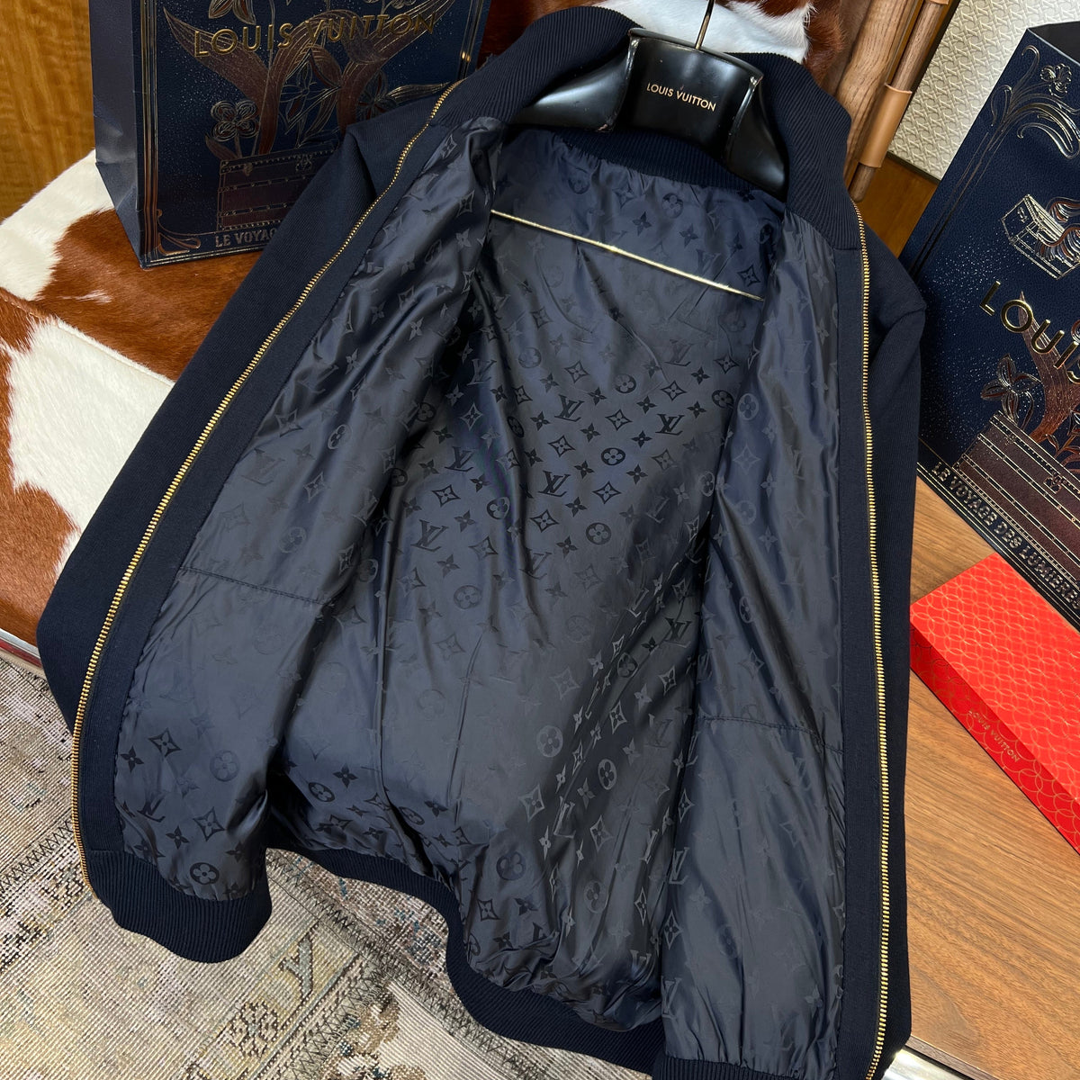 LOU DOUBLE SIDED JACKET