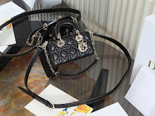 new-luxury-designer-bags-nm7497