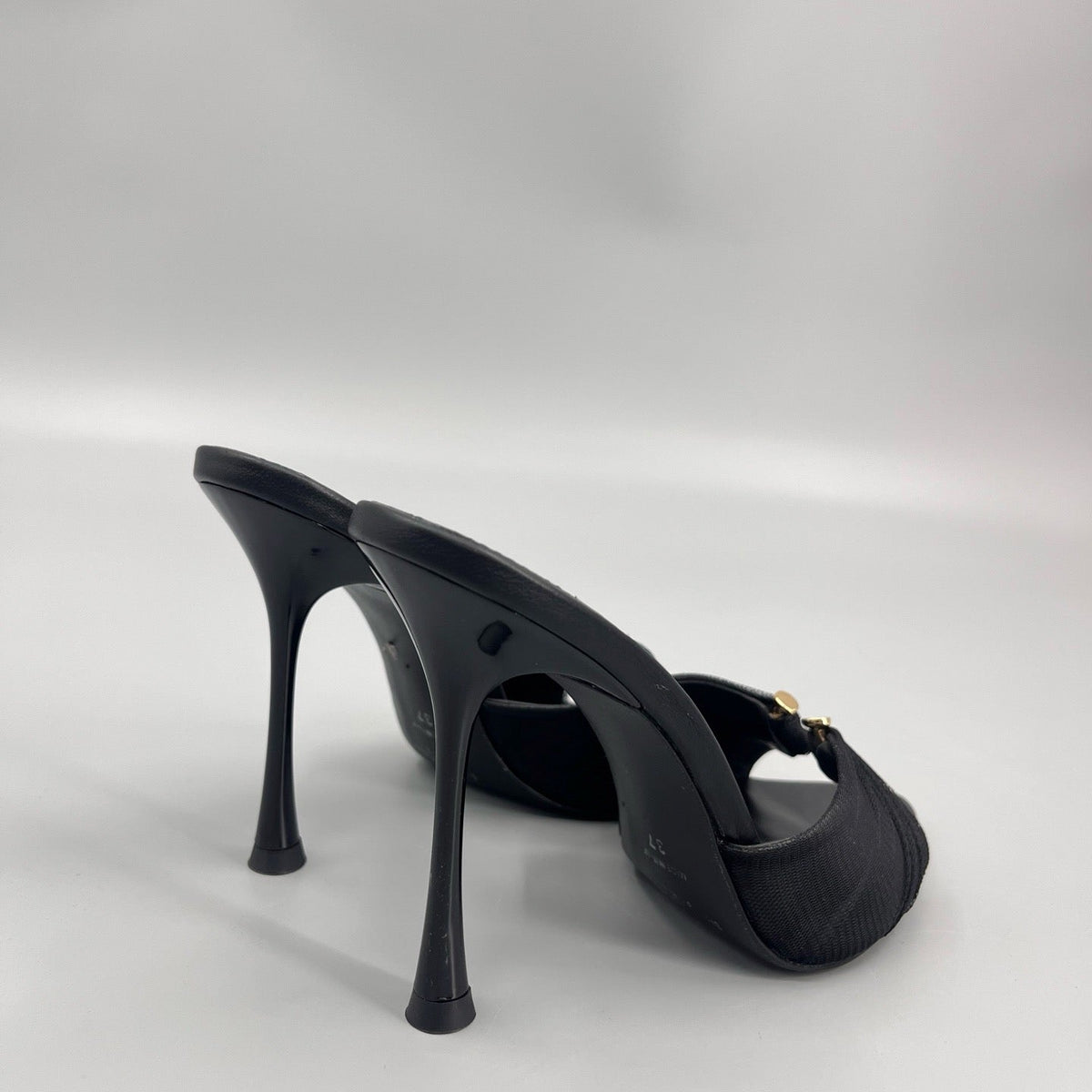 SL HEELS