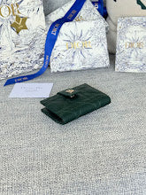 new-luxury-designer-bags-nm7630