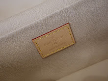 new-luxury-designer-bags-nm4840