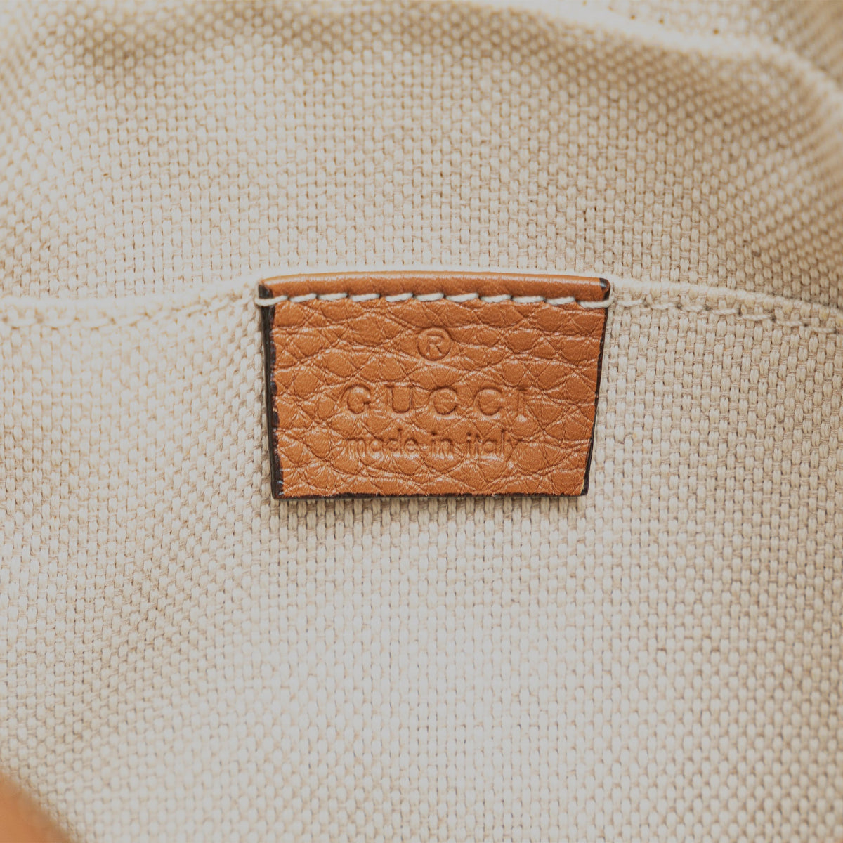 GUCCI Small Soho Disco Crossbody Bag
