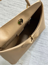 new-luxury-designer-bags-nm7382