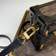 new-luxury-designer-bags-nm4977